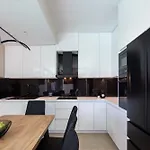 Elinor - Nature Retreat Amidst Mountains & By Etouri Villa