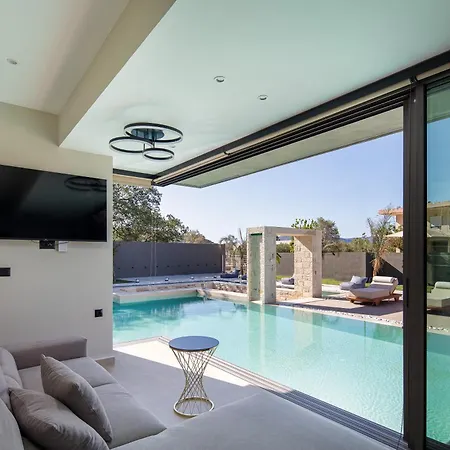 Elinor - Nature Retreat Amidst Mountains&lake By Etouri Villa La Canée