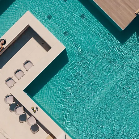 Elinor - Nature Retreat Amidst Mountains&lake By Etouri * La Canée