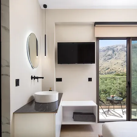 Villa Elinor - Nature Retreat Amidst Mountains & By Etouri La Canea
