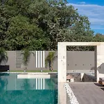 Elinor - Nature Retreat Amidst Mountains & By Etouri *