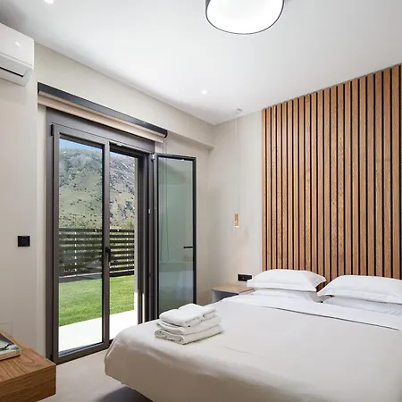 Elinor - Nature Retreat Amidst Mountains & By Etouri