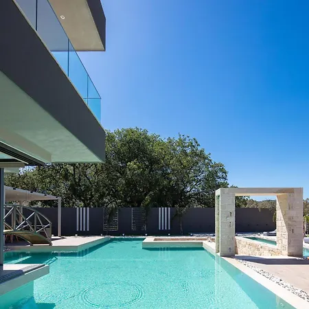 Elinor - Nature Retreat Amidst Mountains & By Etouri Villa