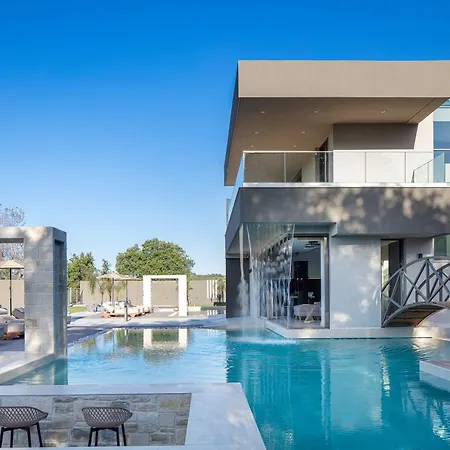 Villa Elinor - Nature Retreat Amidst Mountains & By Etouri Chania (Crete)