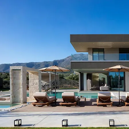 Elinor - Nature Retreat Amidst Mountains & By Etouri *