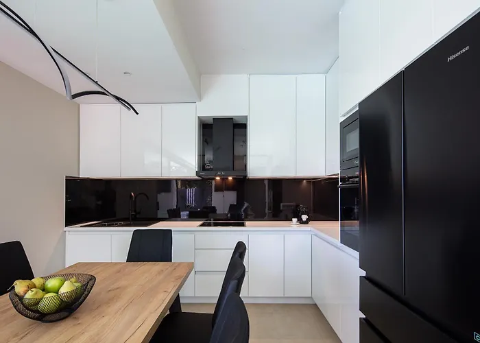 Elinor - Nature Retreat Amidst Mountains & By Etouri Villa