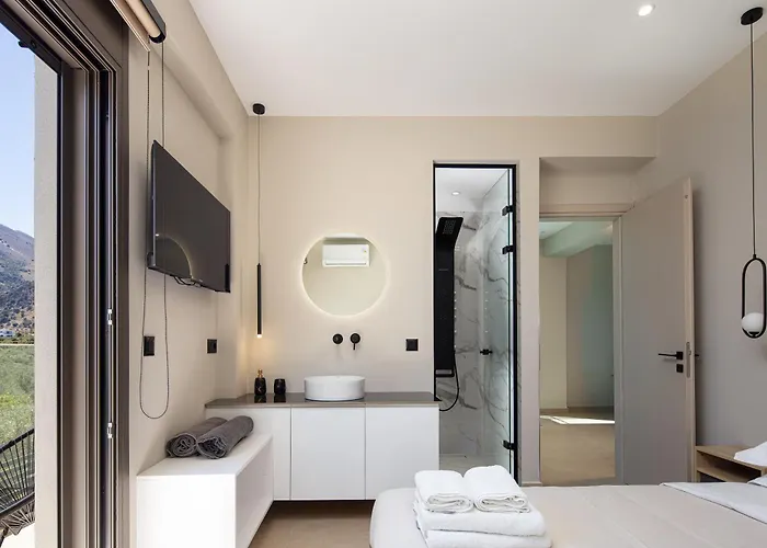 Elinor - Nature Retreat Amidst Mountains & By Etouri Villa Chania (Crete)