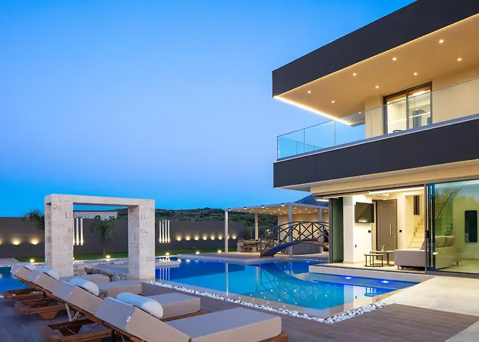 Villa Elinor - Nature Retreat Amidst Mountains & By Etouri