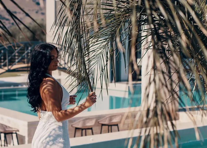 Elinor - Nature Retreat Amidst Mountains & By Etouri Villa *