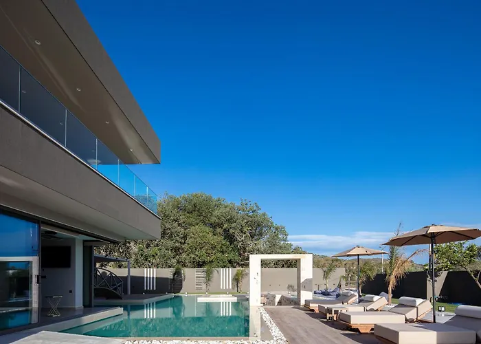 Elinor - Nature Retreat Amidst Mountains & By Etouri Villa Chania (Crete)