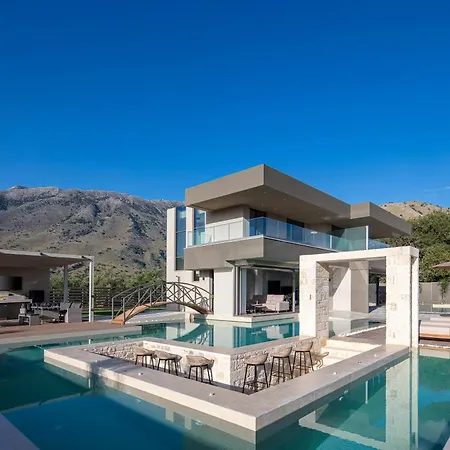 Villa Elinor - Nature Retreat Amidst Mountains & By Etouri